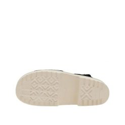 Sandały Converse Chuck Taylor All Star Lugged Heel Czarny. Czarne sandały Converse, bez wzorów, z gumy, eleganckie, bez obcasa, bez zapięcia. Za 344.30 zł.