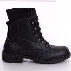 Botki glany damskie czarne 100-901B0-1 Black. Czarne botki ButyModne, bez wzorów, z neoprenu, bez obcasa, na płaskiej podeszwie, bez zapięcia. W wyprzedaży za 98.84 zł.