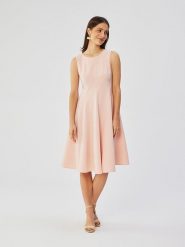 Stylove Sukienka w kolorze beżowym rozmiar: S. Brązowe sukienki Stylove, s, bez wzorów, bez kołnierzyka, bez ramiączek, midi, rozkloszowane. Za 317.45 zł.