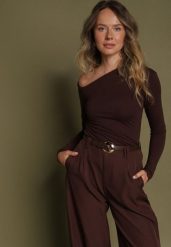 Brązowa Wiskozowa Bluzka z Asymetrycznym Dekoltem Clatide. Brązowe bluzki Born2be, m, bez wzorów, z jeansu, biznesowe, z asymetrycznym kołnierzem, bez ramiączek. Za 59.99 zł.