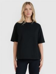 4F T-shirt oversize gładki damski - czarny XS. Czarne t-shirty 4f, xl, bez wzorów, z bawełny, bez kołnierzyka, bez ramiączek. W wyprzedaży za 39.99 zł.