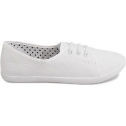 Białe Wiązane Trampki Tenisówki Slip On BE43 Biały. Białe trampki ButyModne, bez wzorów, bez zapięcia. Za 69.00 zł.