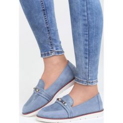 Niebieskie Mokasyny Last Chance. Niebieskie lordsy Born2be, bez wzorów, bez obcasa. Za 29.99 zł.