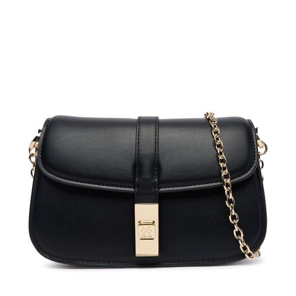 Torebka Tommy Hilfiger. Czarne torebki klasyczne TOMMY HILFIGER, bez wzorów, bez dodatków. Za 529.99 zł.