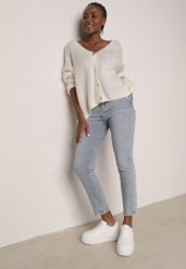 Niebieskie Bawełniane Jeansy o Klasycznym KrojuVimavies. Niebieskie jeansy Born2be, l, bez wzorów, z podwyższonym stanem. Za 119.99 zł.