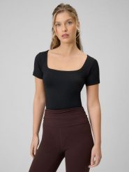 4F T-shirt slim gładki damski - czarny L. Czarne t-shirty 4f, l, bez wzorów, z tkaniny, bez kołnierzyka, bez ramiączek. Za 79.99 zł.