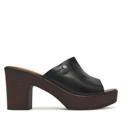 Klapki Lasocki. Czarne klapki Lasocki, bez wzorów, bez obcasa. Za 169.99 zł.