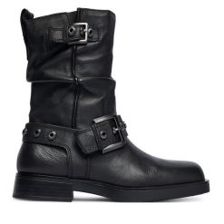 Botki Tamaris. Czarne botki Tamaris, bez wzorów, bez obcasa, na słupku, bez zapięcia. Za 549.99 zł.