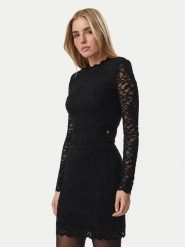 Guess Bluzka W6BP30 K6382 Czarny Regular Fit. Czarne bluzki Guess, xl, z aplikacjami, z syntetyku, bez kołnierzyka, bez ramiączek. Za 292.99 zł.