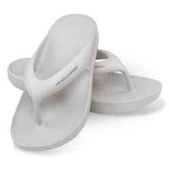 Klapki basenowe japonki Aqua Speed Malaga. Białe klapki Aqua-Speed, bez wzorów, bez obcasa. Za 59.99 zł.