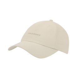 Czapka damska New Balance LAH51010LIN – beżowa. Brązowe czapki New Balance, bez wzorów, z materiału. Za 109.99 zł.