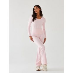 Legginsy Dzwony - Morning Dew BeShaped. Czerwone legginsy BESHAPED, bez wzorów, z elastanu. Za 219.00 zł.