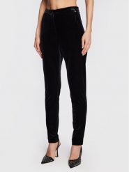 Nissa Spodnie materiałowe P13495 Czarny Slim Fit. Czarne spodnie materiałowe Nissa, bez wzorów, z materiału. Za 439.99 zł.