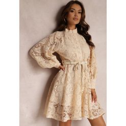 Jasnobeżowa Sukienka Melliopis. Brązowe sukienki Renee, m, bez wzorów, z koronki, eleganckie, bez kołnierzyka, bez ramiączek, maxi. Za 159.99 zł.