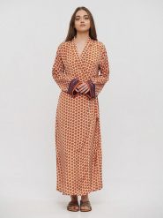 BLE Sukienka w kolorze czerwonym rozmiar: onesize. Czerwone sukienki BLE, bez wzorów, bez kołnierzyka, bez ramiączek, maxi, rozkloszowane. Za 164.95 zł.