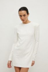 Sukienka z cekinami w kolorze CREM- CONFETTI -S. Sukienki Marsala, na imprezę, l, bez wzorów, eleganckie, bez kołnierzyka, bez ramiączek, mini, dopasowane. Za 339.90 zł.