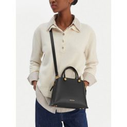 Torebka GINO ROSSI. Czarne torebki klasyczne Gino Rossi, bez wzorów, bez dodatków. Za 249.99 zł.