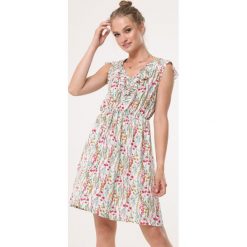 Biała Sukienka Explosion Of Love. Białe sukienki Born2be, l, bez wzorów, z tkaniny, bez kołnierzyka, bez ramiączek, mini. Za 49.99 zł.