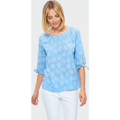 Bluzka typu carmen. Bluzki Greenpoint, bez wzorów, z wiskozy, bez kołnierzyka, bez ramiączek. Za 39.99 zł.