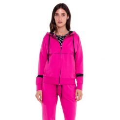 Bluza z kaptur na co dzień na siłownię. Czerwone bluzy sportowe LEONE 1947 APPAREL, bez wzorów, z bawełny, bez kaptura. Za 191.56 zł.