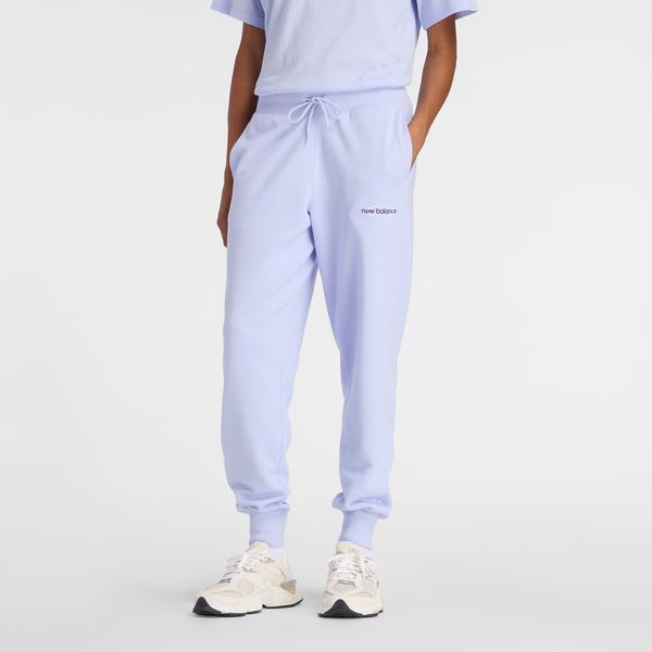 Spodnie damskie New Balance WB61D3EADYK – fioletowe. Fioletowe spodnie dresowe New Balance, na co dzień, m, bez wzorów, z bawełny, z podwyższonym stanem. Za 259.99 zł.