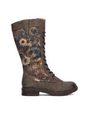 Rieker Kozaki CEO-94731-90 Khaki. Brązowe kozaki Rieker, z materiału, bez obcasa, na płaskiej podeszwie, bez zapięcia. Za 459.99 zł.