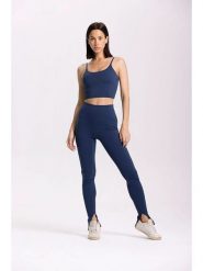 Onamaste Legginsy sportowe "Mantra Flair" w kolorze granatowym rozmiar: L/XL. Niebieskie legginsy sportowe Onamaste, l, bez wzorów, z materiału, z podwyższonym stanem, outdoorowe. Za 126.99 zł.