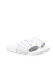 Colmar Klapki "Slipper Lux" | Slipper Lux 608 | Kobieta | Biały, Srebrny. Białe klapki Colmar, bez wzorów, z materiału, bez obcasa. W wyprzedaży za 99.00 zł.