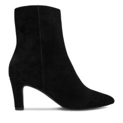 Botki GINO ROSSI. Czarne botki Gino Rossi, bez wzorów, bez obcasa, na słupku, bez zapięcia. Za 429.99 zł.