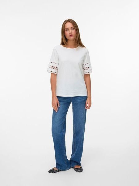 Vero Moda Koszulka w kolorze białym rozmiar: S. Białe bluzki Vero Moda, s, bez wzorów, z bawełny, bez kołnierzyka, bez ramiączek. Za 49.41 zł.