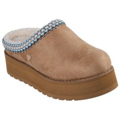 Kapcie damskie Skechers 114610-CSNT 38,5. Brązowe obuwie domowe Skechers, bez wzorów, bez zapięcia. Za 163.99 zł.