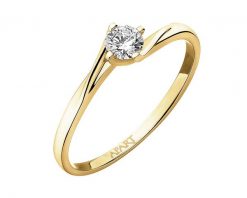 Pierścionek z żółtego złota z brylantem - 0,24 ct - próba 585. Żółte pierścionki Apart, z brylantem, złote. Za 5,290.00 zł.
