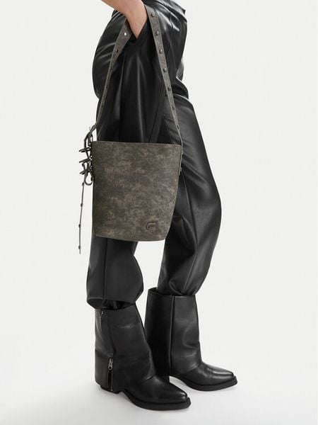 G-Star Raw Torebka EO-LDA8713 Szary. Szare listonoszki G-Star Raw, bez wzorów, z materiału, retro, bez dodatków. Za 98.99 zł.