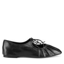 Baleriny GINO ROSSI. Czarne baleriny Gino Rossi, bez wzorów, bez obcasa. Za 299.99 zł.