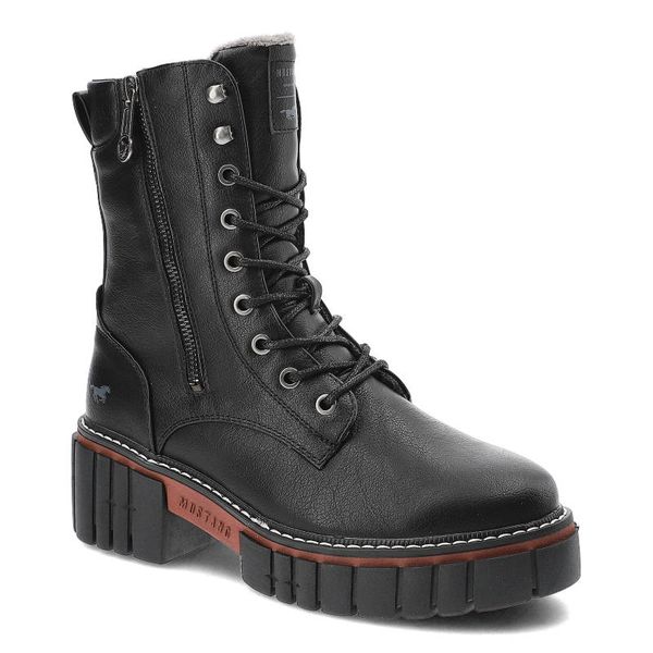 Czarne Botki Mustang Ocieplane Buty Damskie. Czarne botki Mustang, na jesień, bez wzorów, ze skóry ekologicznej, bez obcasa, na płaskiej podeszwie, bez zapięcia. Za 339.00 zł.