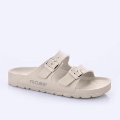 Klapki damskie Lemigo Fitclog Like. Brązowe klapki Lemigo, bez wzorów, z materiału, bez obcasa. Za 99.00 zł.