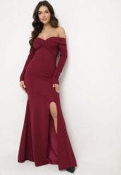 Fioletowa Dopasowana Sukienka Hiszpanka z Rozkloszowanym Dołem z Rozcięciem Naliona. Czerwone sukienki Born2be, m, bez wzorów, z tkaniny, eleganckie, bez kołnierzyka, bez ramiączek, maxi, dopasowane. Za 99.99 zł.