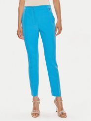 Liu Jo Spodnie materiałowe CA4201 T2200 Niebieski Regular Fit. Niebieskie spodnie materiałowe Liu Jo, bez wzorów, z materiału. Za 359.99 zł.