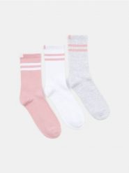 Skarpetki w paski 3 pack - wielobarwny. Skarpety Sinsay, bez wzorów. Za 15.99 zł.