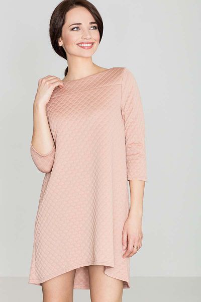 Różowa Asymetryczna Sukienka Pikowana. Czerwone sukienki Katrus, l, bez wzorów, z elastanu, z asymetrycznym kołnierzem, bez ramiączek, asymetryczne. Za 249.00 zł.