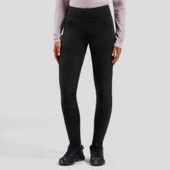 Legginsy damskie ODLO Ascent Tights. Czarne legginsy Odlo, bez wzorów, do biegania. Za 345.99 zł.