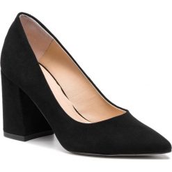 Półbuty SOLO FEMME - 75403-89-020/000-04-00 Czarny. Czarne czółenka Solo Femme, bez wzorów, ze skóry, bez obcasa, na obcasie, bez zapięcia. W wyprzedaży za 209.00 zł.