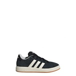 Kapcie ADIDAS GRAND COURT 00s K Czarny. Białe obuwie domowe Adidas, bez wzorów, ze skóry, bez zapięcia. Za 219.00 zł.