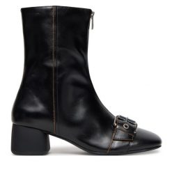 Botki Vagabond Shoemakers. Czarne botki Vagabond Shoemakers, bez wzorów, bez obcasa, na słupku, bez zapięcia. Za 899.99 zł.