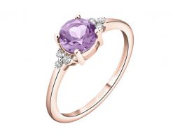 Pierścionek z różowego złota z brylantami i ametystem - próba 585. Czerwone pierścionki Apart, z ametystem, złote. Za 2,590.00 zł.