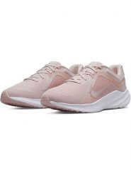 Nike Buty "Quest 5" w kolorze jasnoróżowym do biegania rozmiar: 37,5. Różowe obuwie sportowe Nike, bez zapięcia, do biegania. Za 272.95 zł.