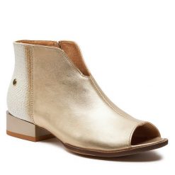 Botki Maciejka. Żółte botki Maciejka, bez wzorów, bez obcasa, na płaskiej podeszwie, bez zapięcia. Za 329.99 zł.