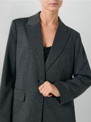 Taliowany żakiet - szary. Szare marynarki i żakiety Sinsay, l, bez wzorów. Za 79.99 zł.