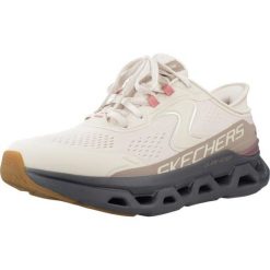 Buty SKECHERS SLIP-INS GLIDE STEP ATLUS Beżowy. Brązowe trekkingi Skechers, z syntetyku, trekkingowe. Za 509.00 zł.