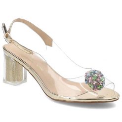 Złote Sandały S.Barski Eleganckie Obuwie Damskie. Żółte sandały S.BARSKI, bez wzorów, ze skóry ekologicznej, eleganckie, bez obcasa, na obcasie, bez zapięcia. Za 179.99 zł.